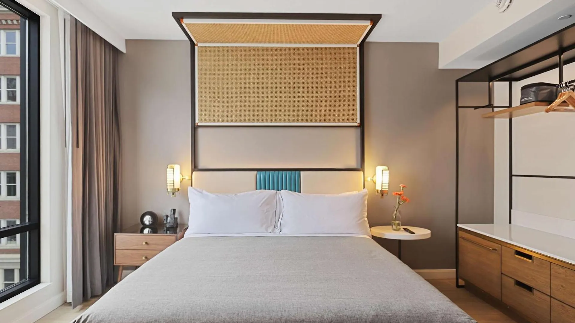 Canopy By Hilton Memphis Downtown 4*,