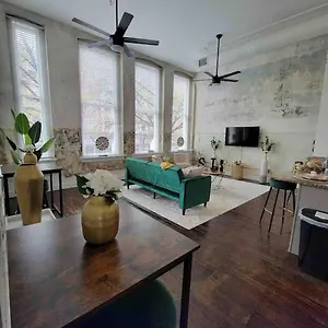Apartment Luxury “walk To Everything”, Memphis